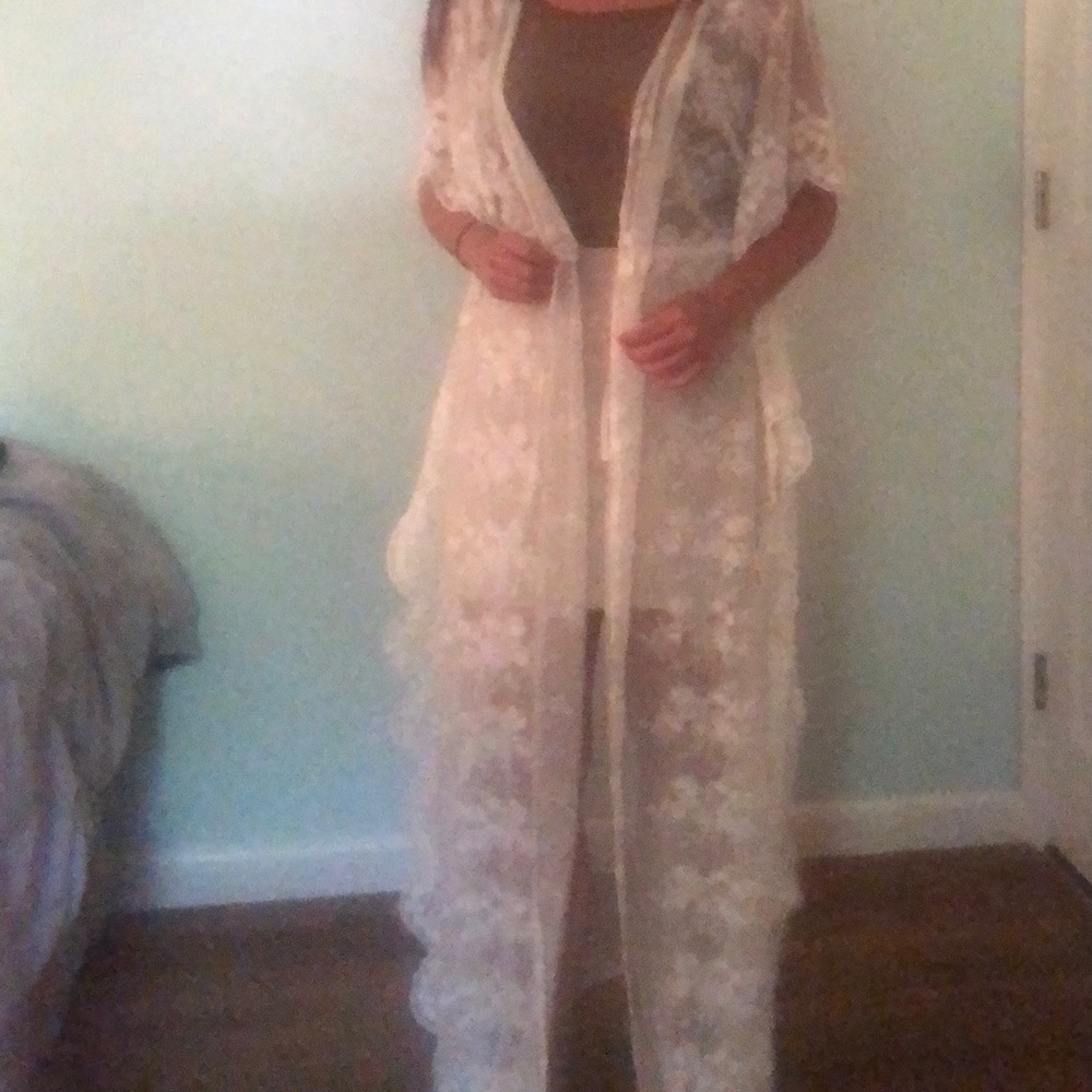 Lulus Long Lace Kimono Gown Coverup